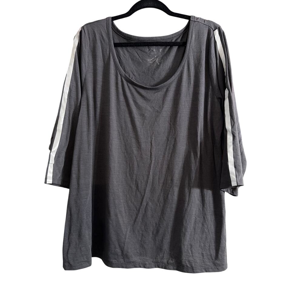 Torrid Women's Plus Size Reflective Slate Gray Active Top Size 4 4X